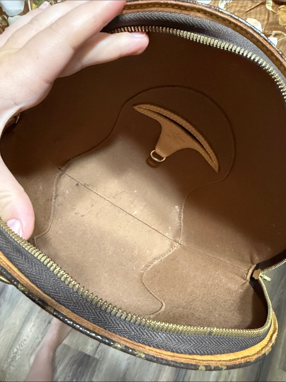 Louis Vuitton Ellipse MM Monogram Canvas Brown Handbag - Picture 5 of 12